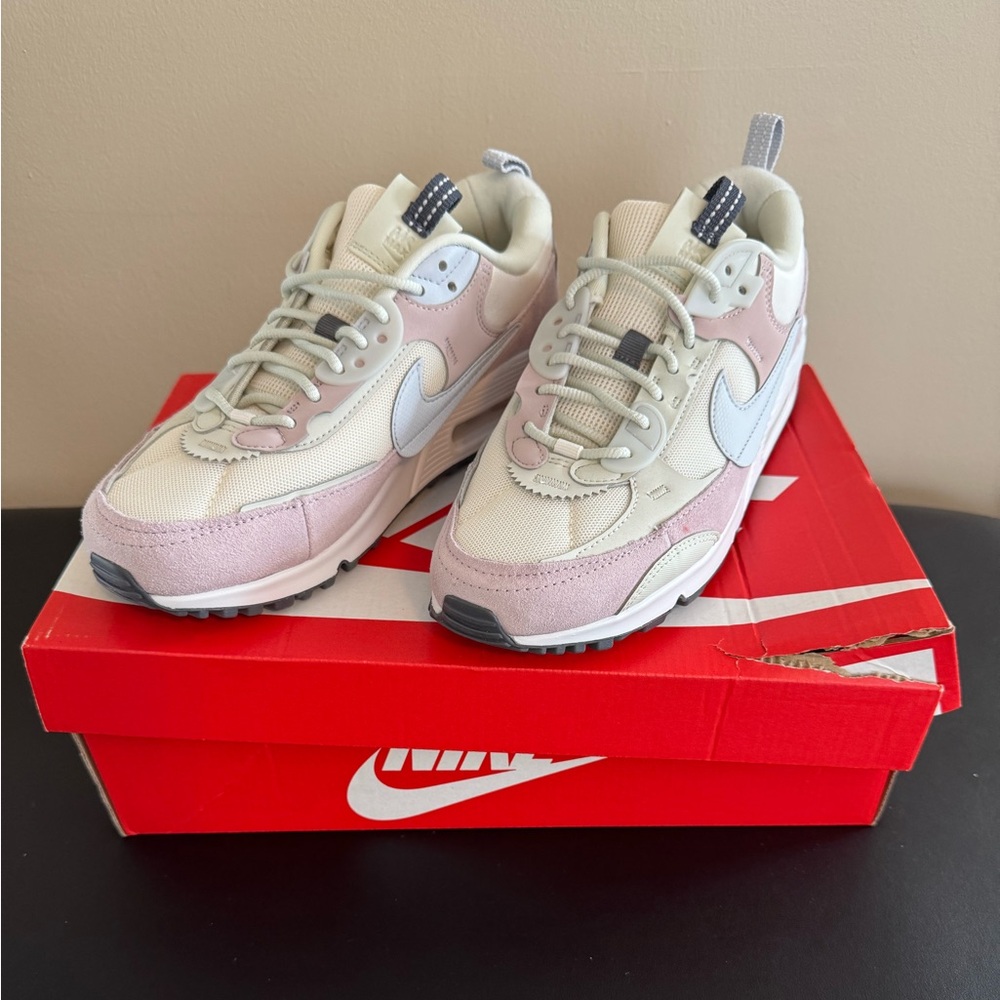 NWB Women’s Air Max 90 Futura Pale Ivory/ Phantom Sneakers - Picture 2 of 8
